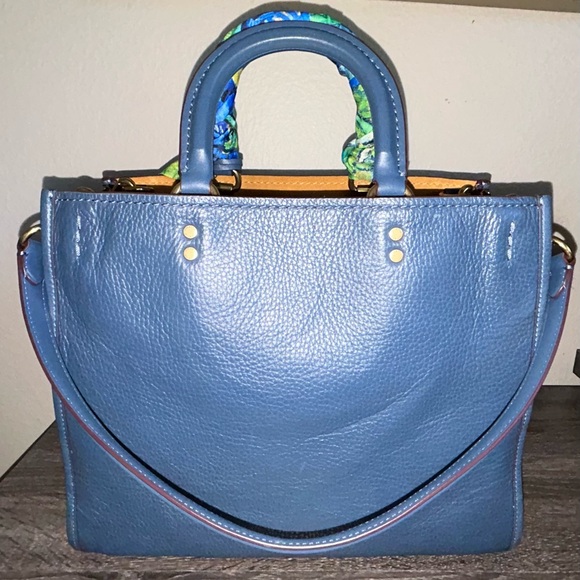 Coach Rogue 30/31 - Picture 2 of 4